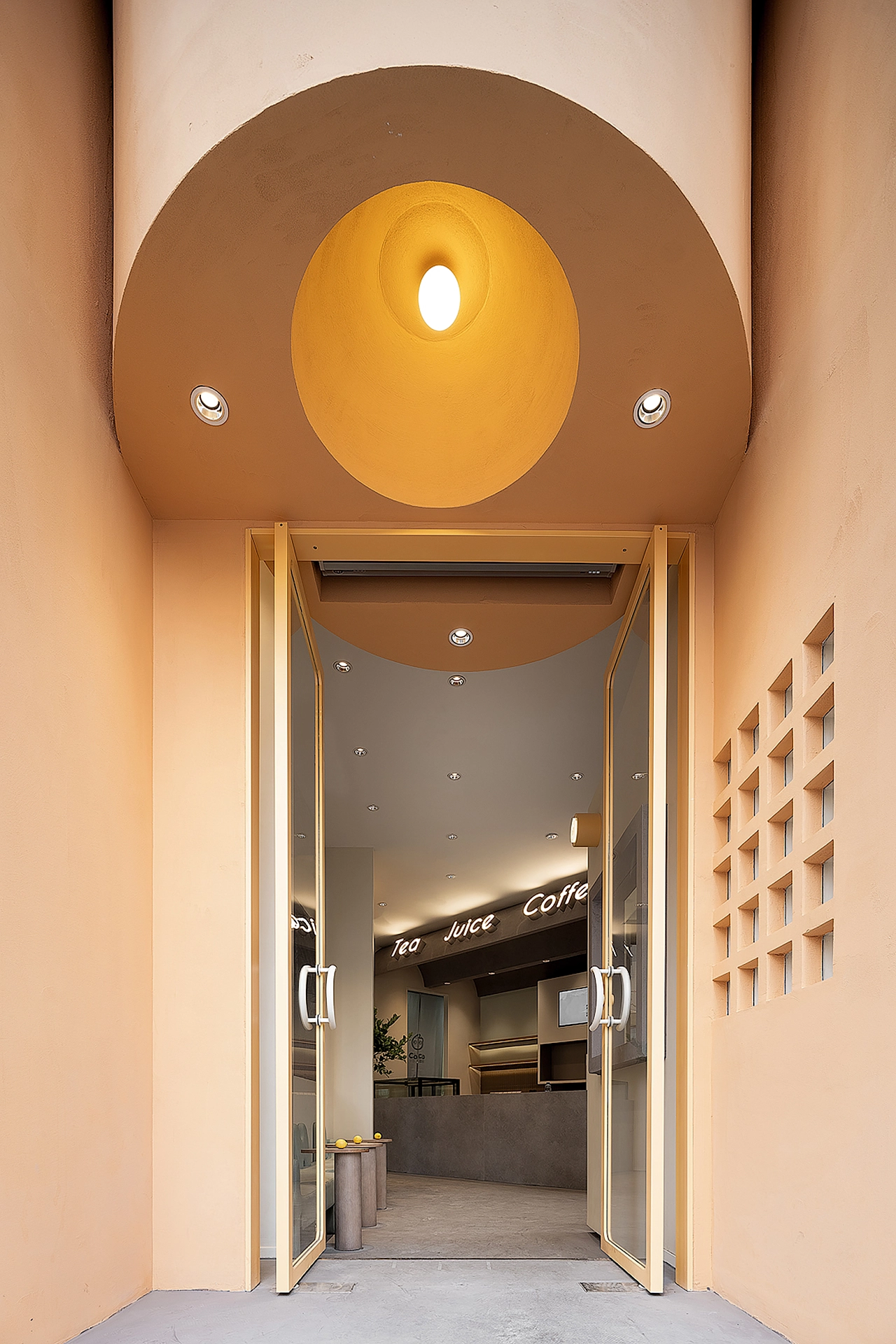 CoCo中梁百悦城店(图1) 01bbb560c8554b11013eaf7008b1ab.jpg