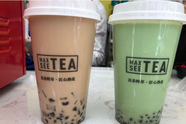 马伊瑛道歉后,郑凯也踩雷了吗?代言奶茶品牌(图3) 马伊瑛道歉后,郑凯也踩雷了吗?代言奶茶品牌被加盟者起诉