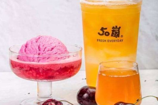 花一杯奶茶的钱最多可以获得300万元的医疗保障