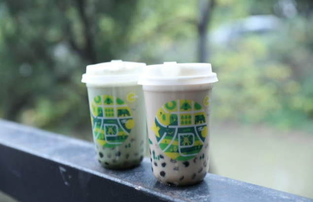 疫情再度席卷广州，管控之下奶茶店如何自救？